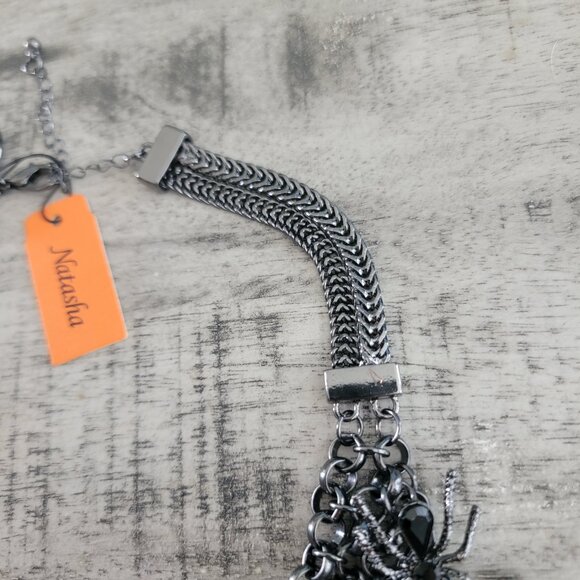 Natasha Skull Spider Mesh Necklace - Picture 6 of 14